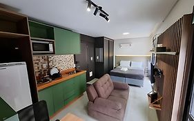 Tela de cinema e vaga | Studio novo prox. Paulista